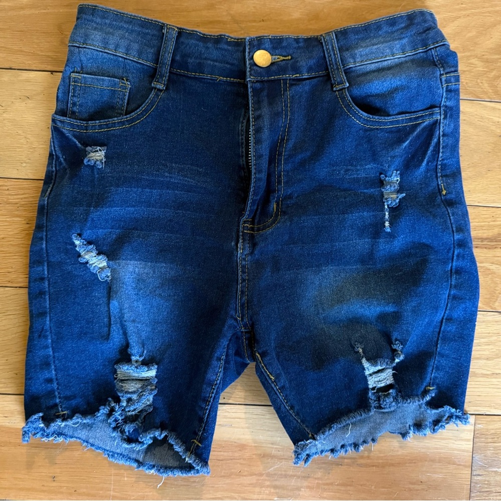 🎀3/$25🎀 SHEIN Dark Blue Distressed Jean Shorts